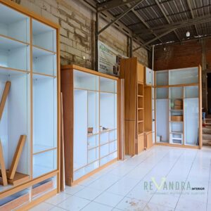 Desain kamar anak modern dengan lemari full height