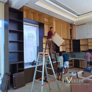 Desain Kitchen Set Modern Mewah dengan Nuansa Gelap
