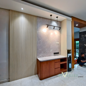 Meja Dapur Minimalis Modern dengan Panel motif marmer Elegan