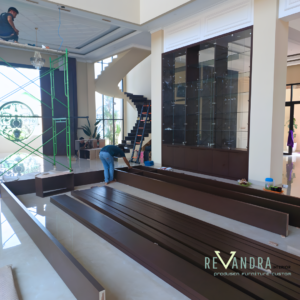 Sekat Ruangan Minimalis dengan Bilah Vertikal